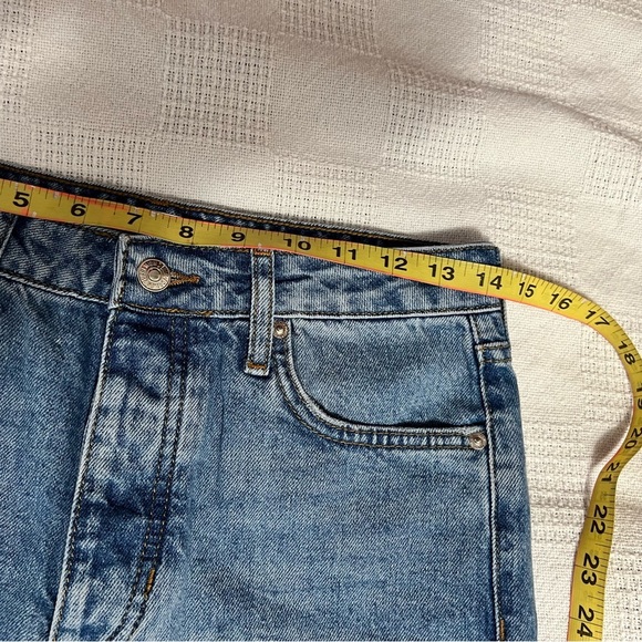 Forever 21 jeans - Picture 3 of 9